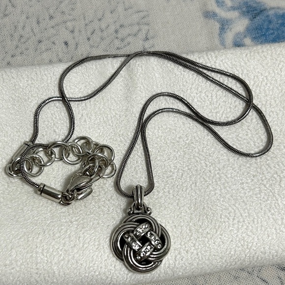 Brighton Stonebriar Eternity Necklace Silver Plated Crystals Pendant - Picture 7 of 11